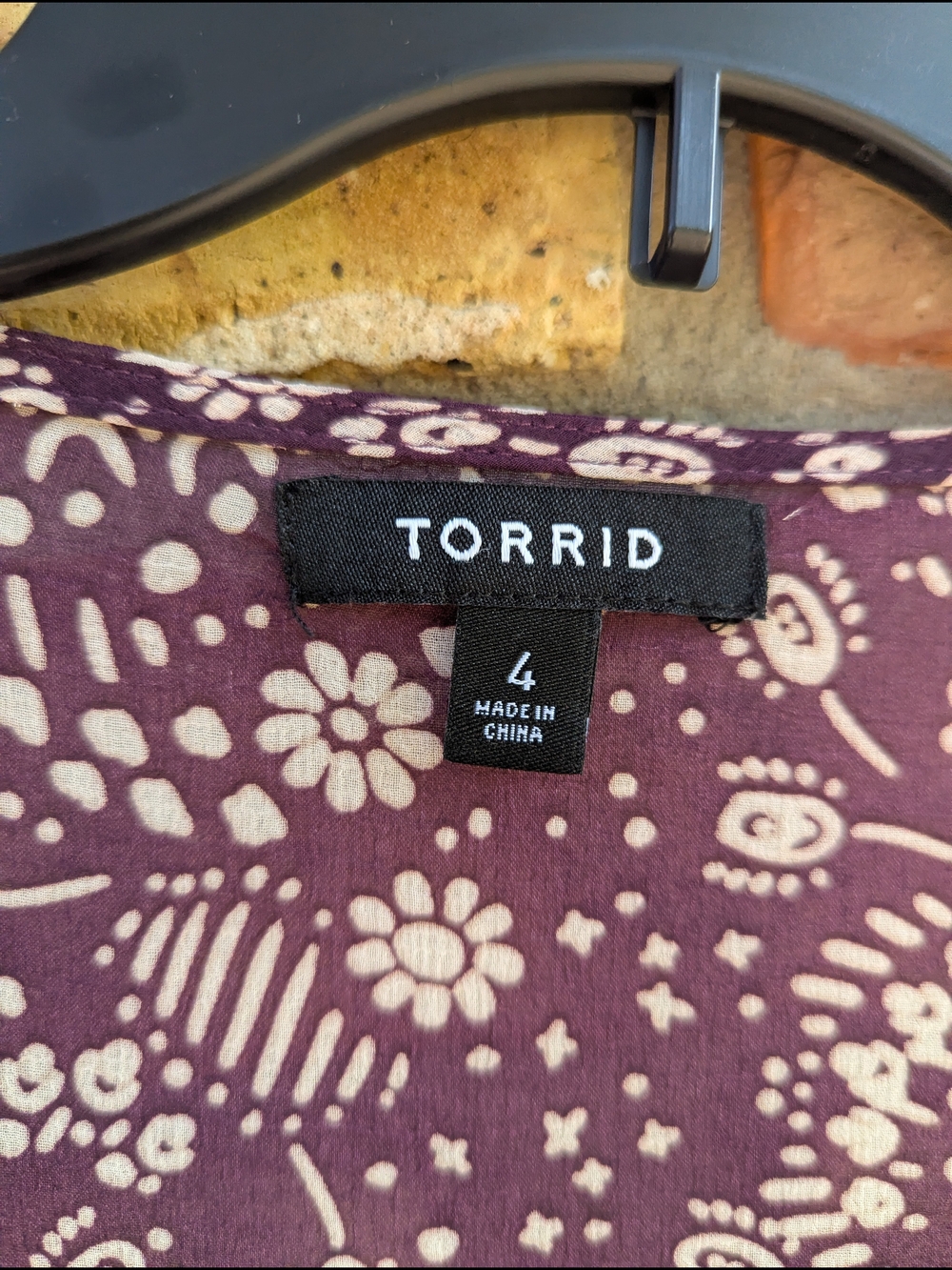 Torrid Plum and White Floral Short Sleeve Kimono - Picture 3 of 4